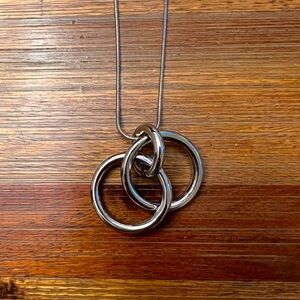 Silver hoop necklace